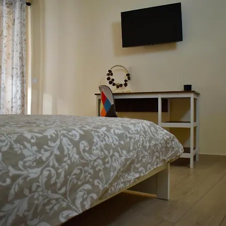 Dimora Normanna Bed & Breakfast Aversa
